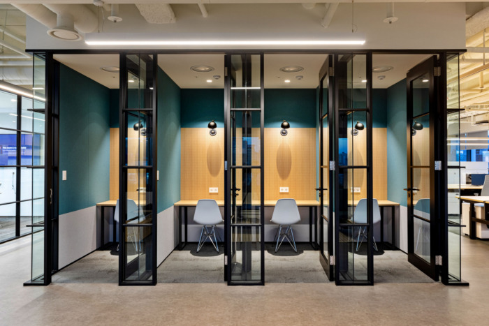 office-phone-booths-700x467.jpg